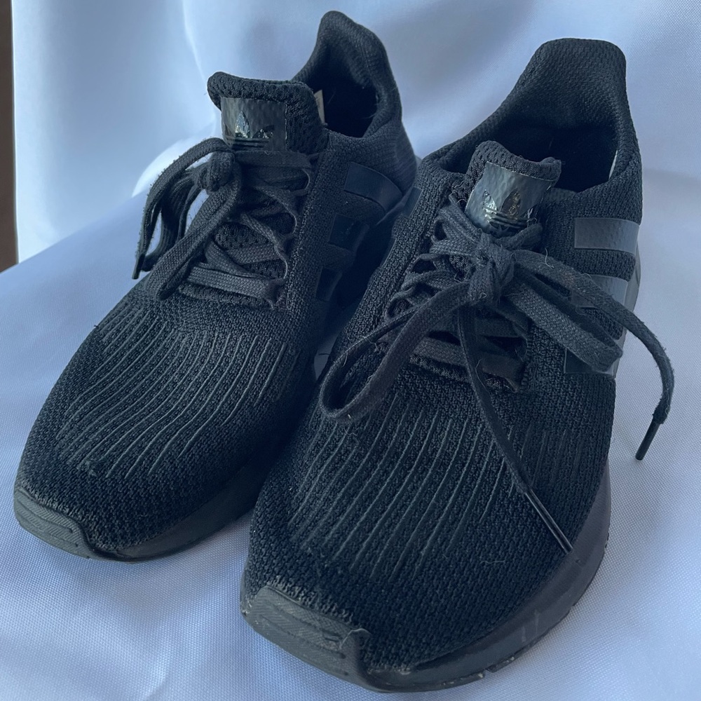 Adidas Swift Run Black Shoes